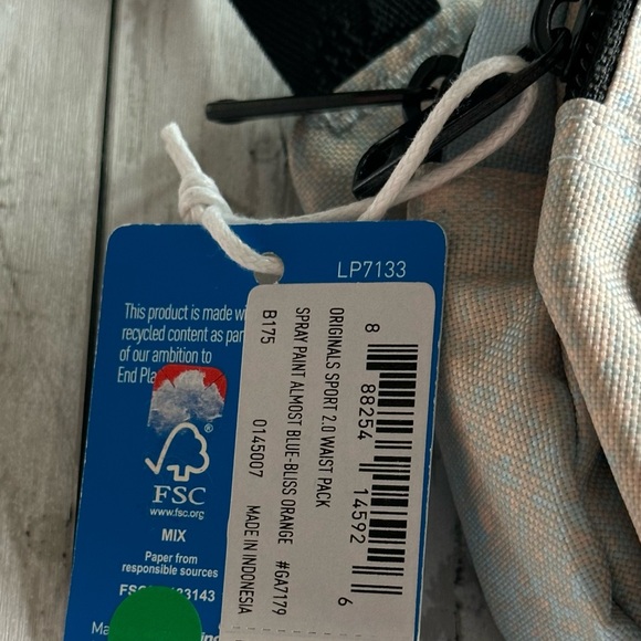 NEW WITH TAGS ADIDAS ORIGINALS SPORTS 2.0 WAIST PACK BLUE ORANGE SPRAY BELT BAG - Picture 7 of 7